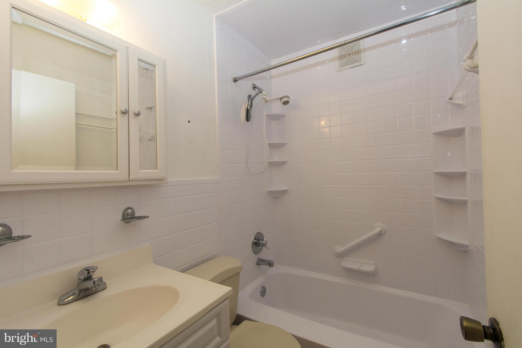 5903 Joe Road Deale, MD 20751 - Photo 20 of 28 Bath
