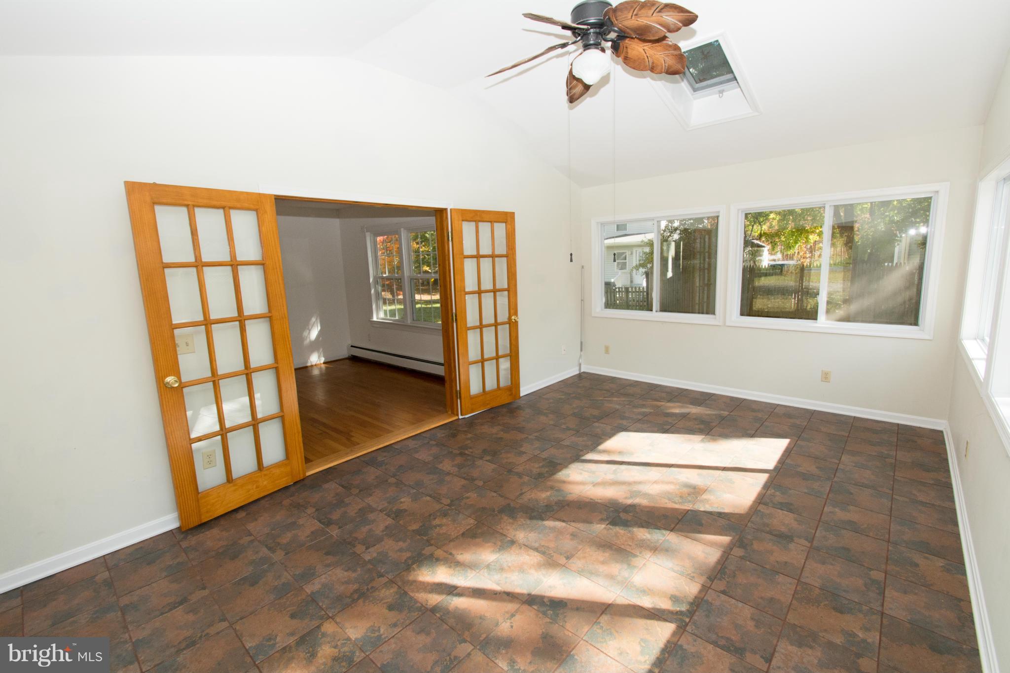 5903 Joe Road Deale, MD 20751 - Photo 25 of 28 Family Room