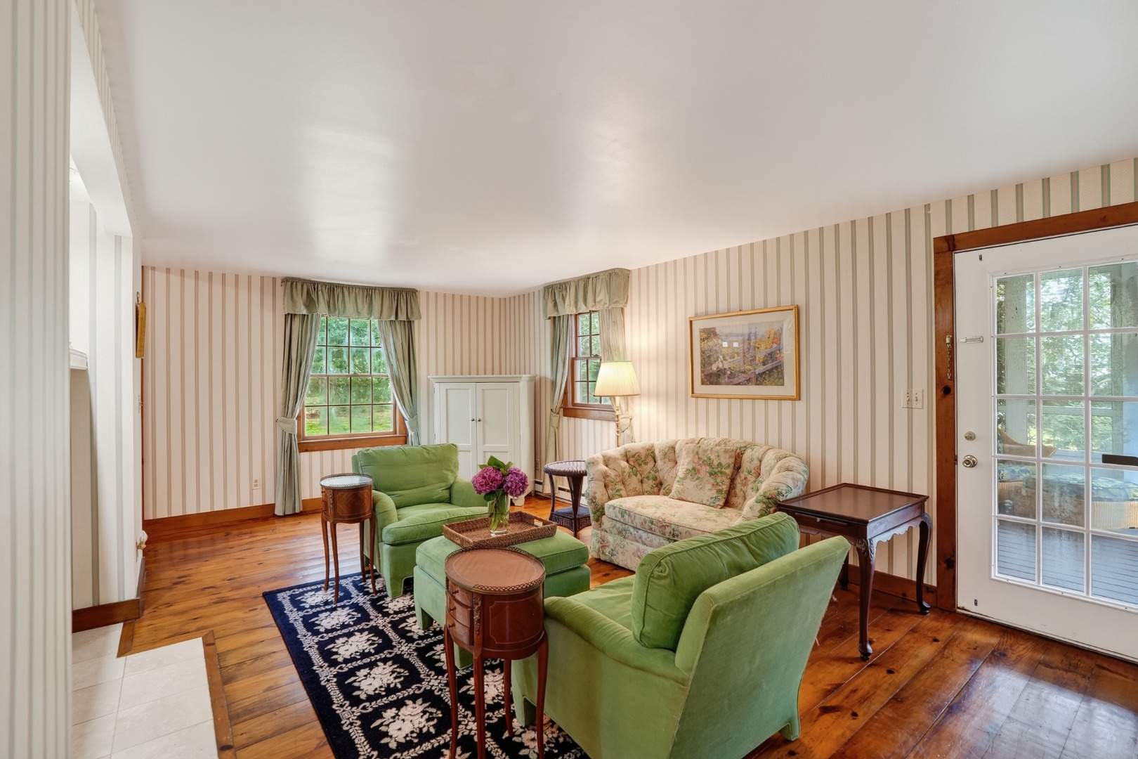 9 Marthas Road Edgartown, MA 02539 - Photo 7 of 22 Living Room with Fireplace