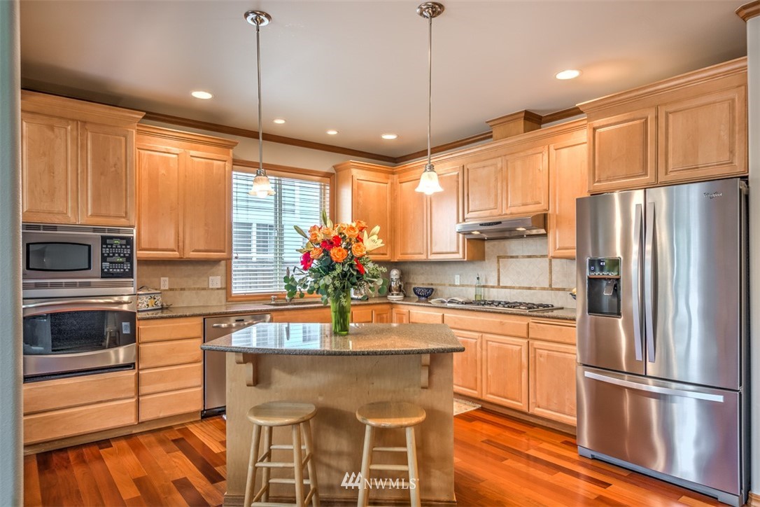 21219 37th Avenue Southeast Bothell, WA 98021 - Photo 4 of 25
