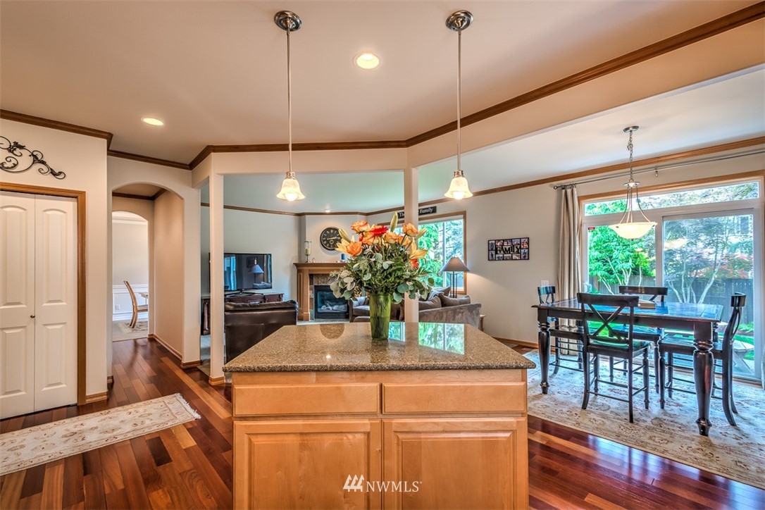 21219 37th Avenue Southeast Bothell, WA 98021 - Photo 5 of 25