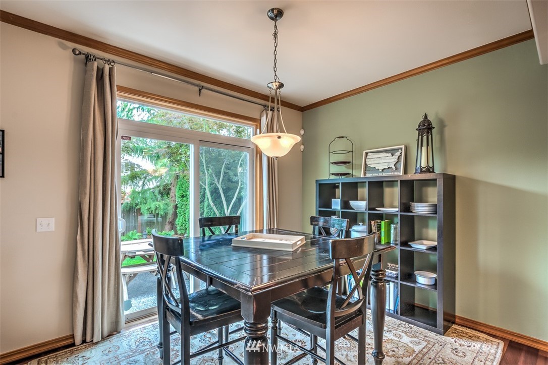 21219 37th Avenue Southeast Bothell, WA 98021 - Photo 7 of 25
