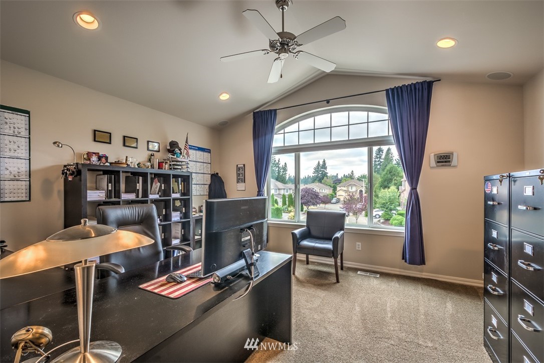 21219 37th Avenue Southeast Bothell, WA 98021 - Photo 9 of 25