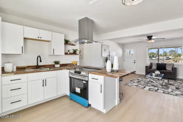 $459,000 | 1123 East Alice Avenue, Phoenix, AZ 85020