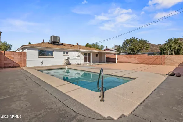 $459,000 | 1123 East Alice Avenue, Phoenix, AZ 85020