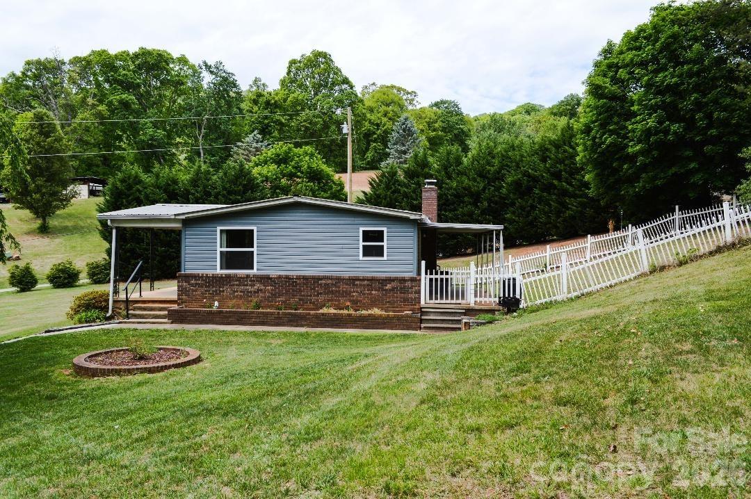 188 Wiggins Road Candler, NC 28715 - Photo 4 of 22