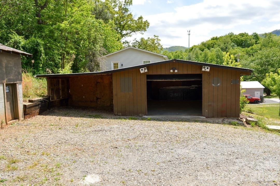 188 Wiggins Road Candler, NC 28715 - Photo 6 of 22