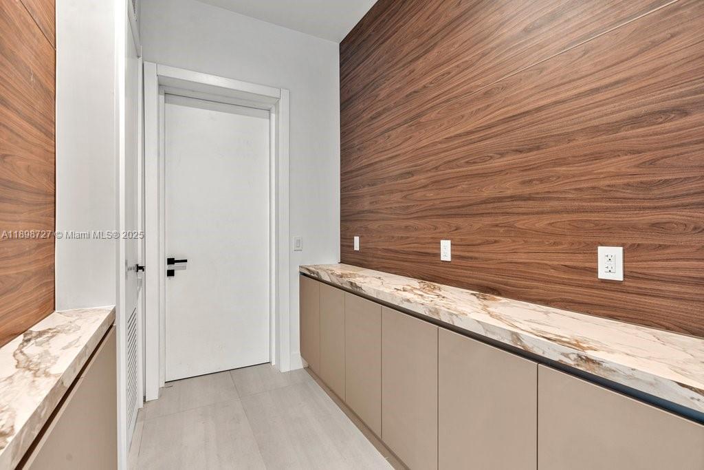 1215 Northeast 11th Avenue, Unit B Fort Lauderdale, FL 33304 - Photo 19 of 62