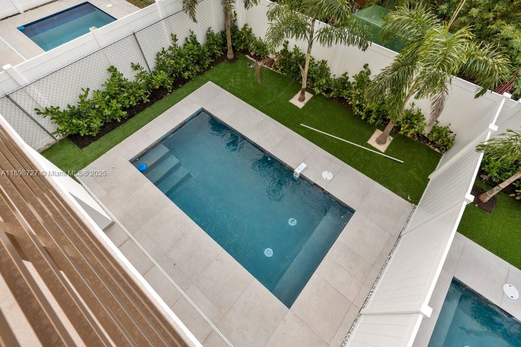 1215 Northeast 11th Avenue, Unit B Fort Lauderdale, FL 33304 - Photo 59 of 62