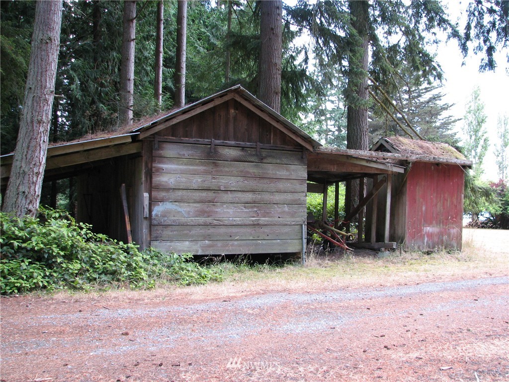 5834 Bayview Road Clinton, WA 98236 - Photo 18 of 25 Gallery Image 18