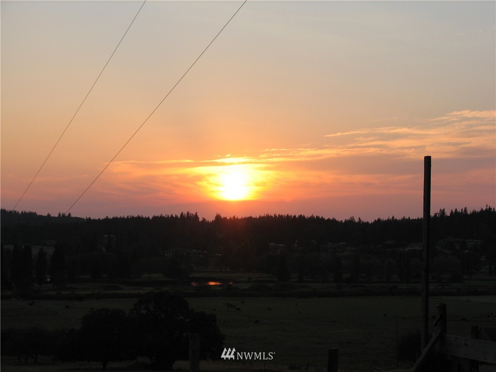 5834 Bayview Road Clinton, WA 98236 - Photo 10 of 25 Gallery Image 10