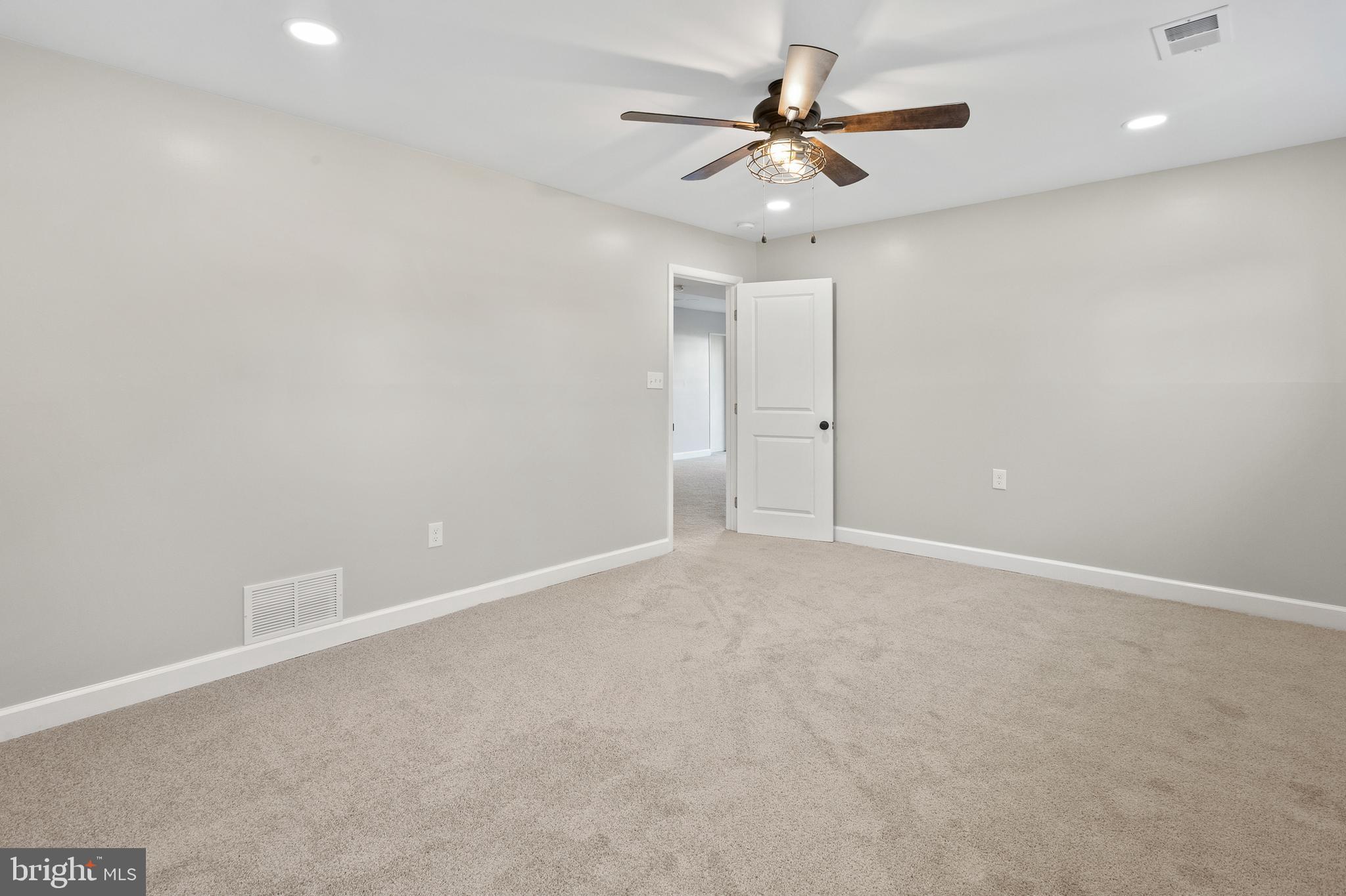 112 Winston Road Pasadena, MD 21122 - Photo 24 of 31 Gallery Image 24