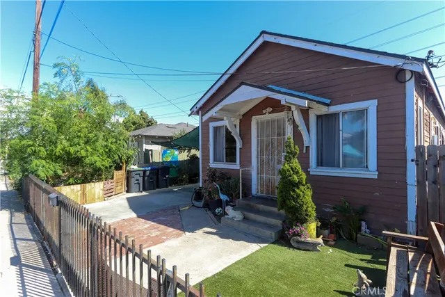 $775,000 | 212 East Adams Street, Santa Ana, CA 92707