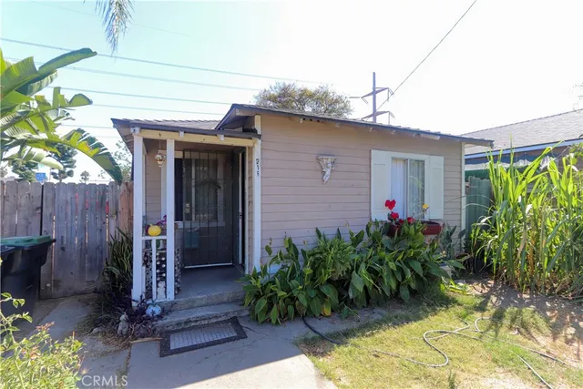 $775,000 | 212 East Adams Street, Santa Ana, CA 92707