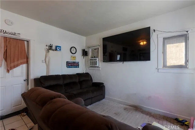 $775,000 | 212 East Adams Street, Santa Ana, CA 92707