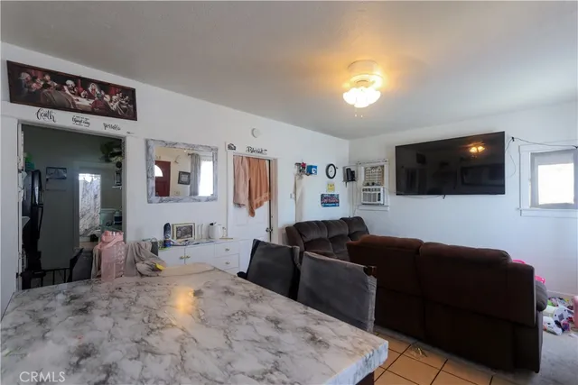 $775,000 | 212 East Adams Street, Santa Ana, CA 92707
