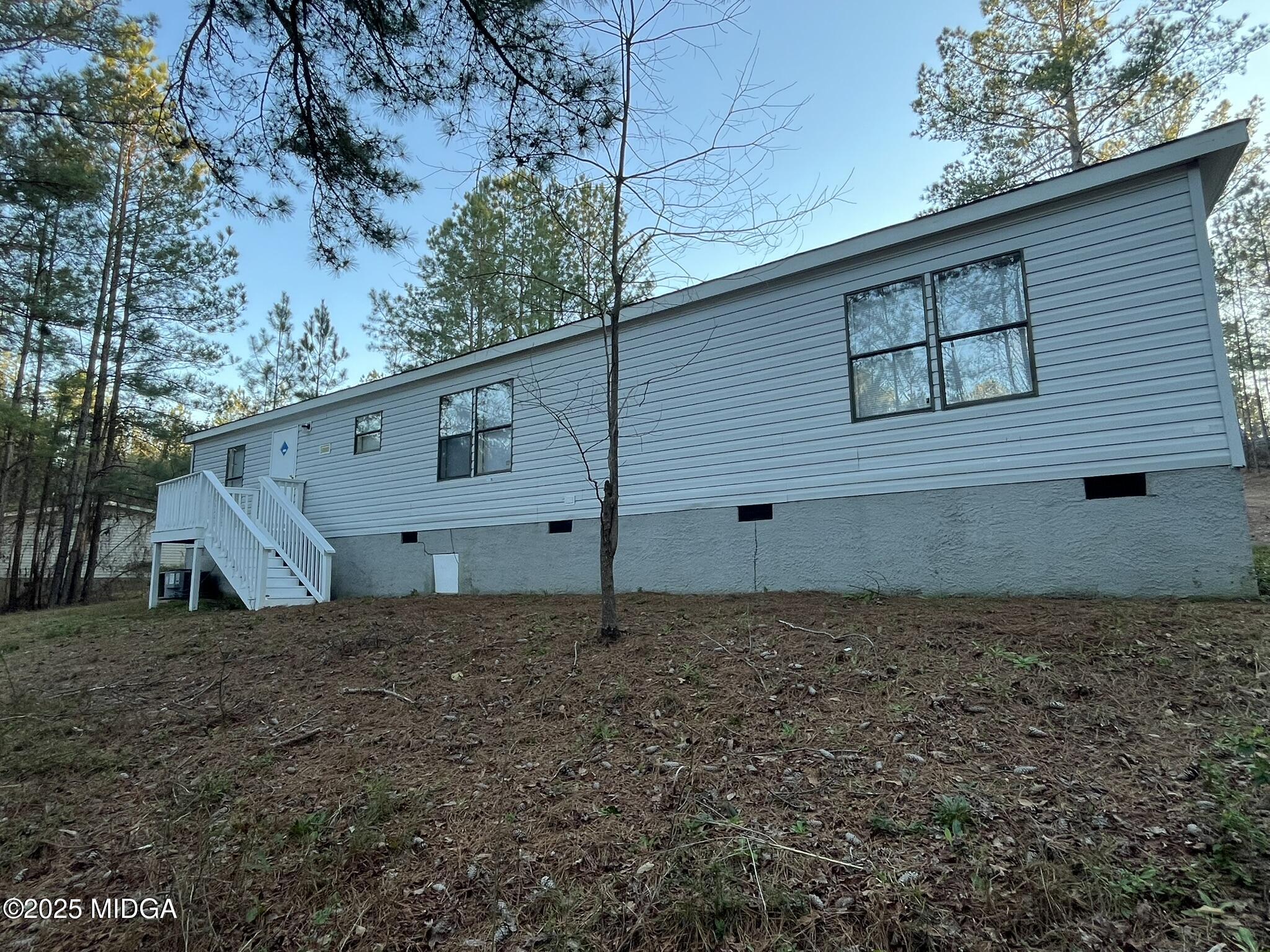 111 Mandy Court Macon, GA 31217 - Photo 12 of 12 a backyard of a house