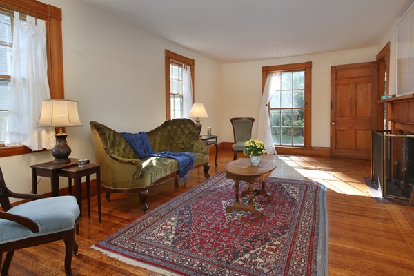 181 Walnut Street Brookline, MA 02445 - Photo 3 of 6