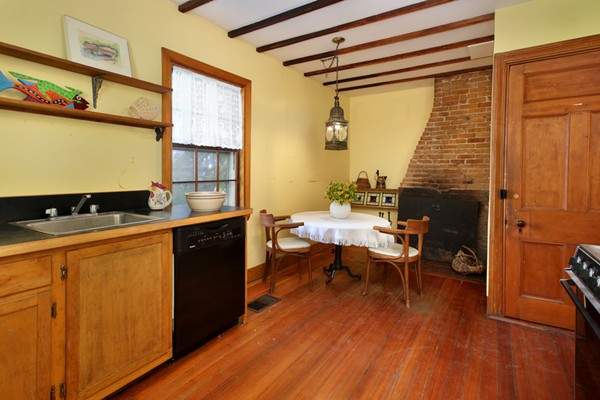 181 Walnut Street Brookline, MA 02445 - Photo 4 of 6