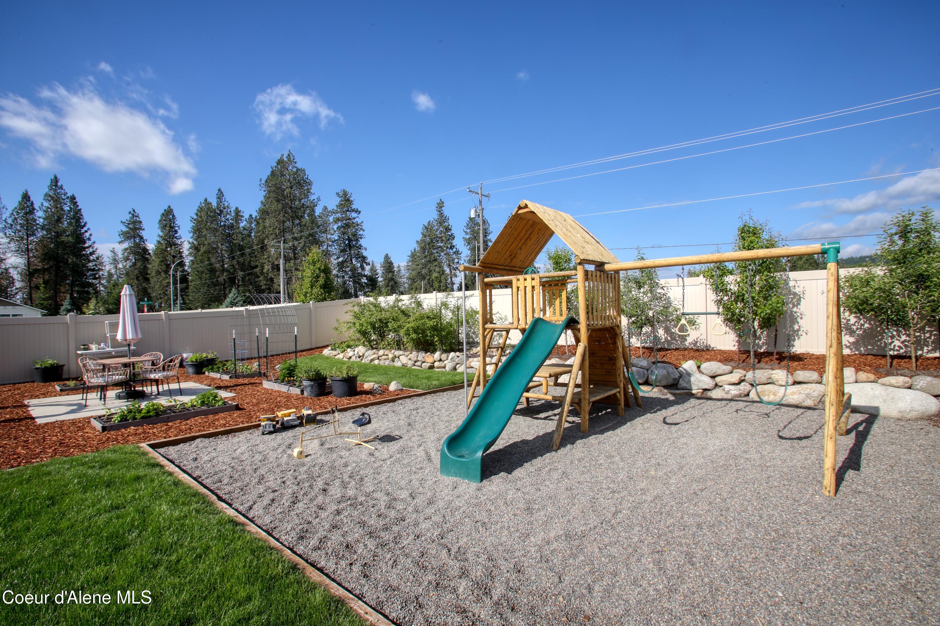 6489 West Astoria Loop Rathdrum, ID 83858 - Photo 6 of 43 rear garden area