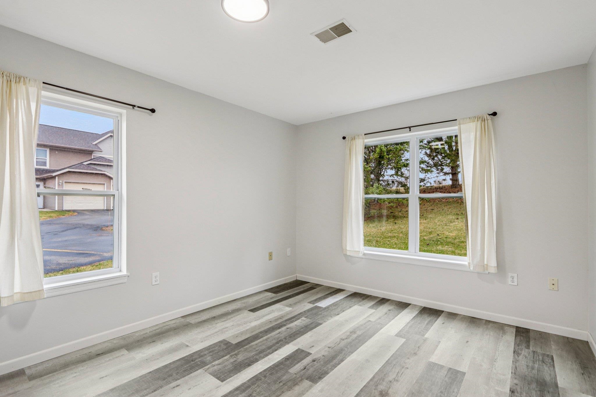 219 Larkspur Court Sun Prairie, WI 53590 - Photo 19 of 25