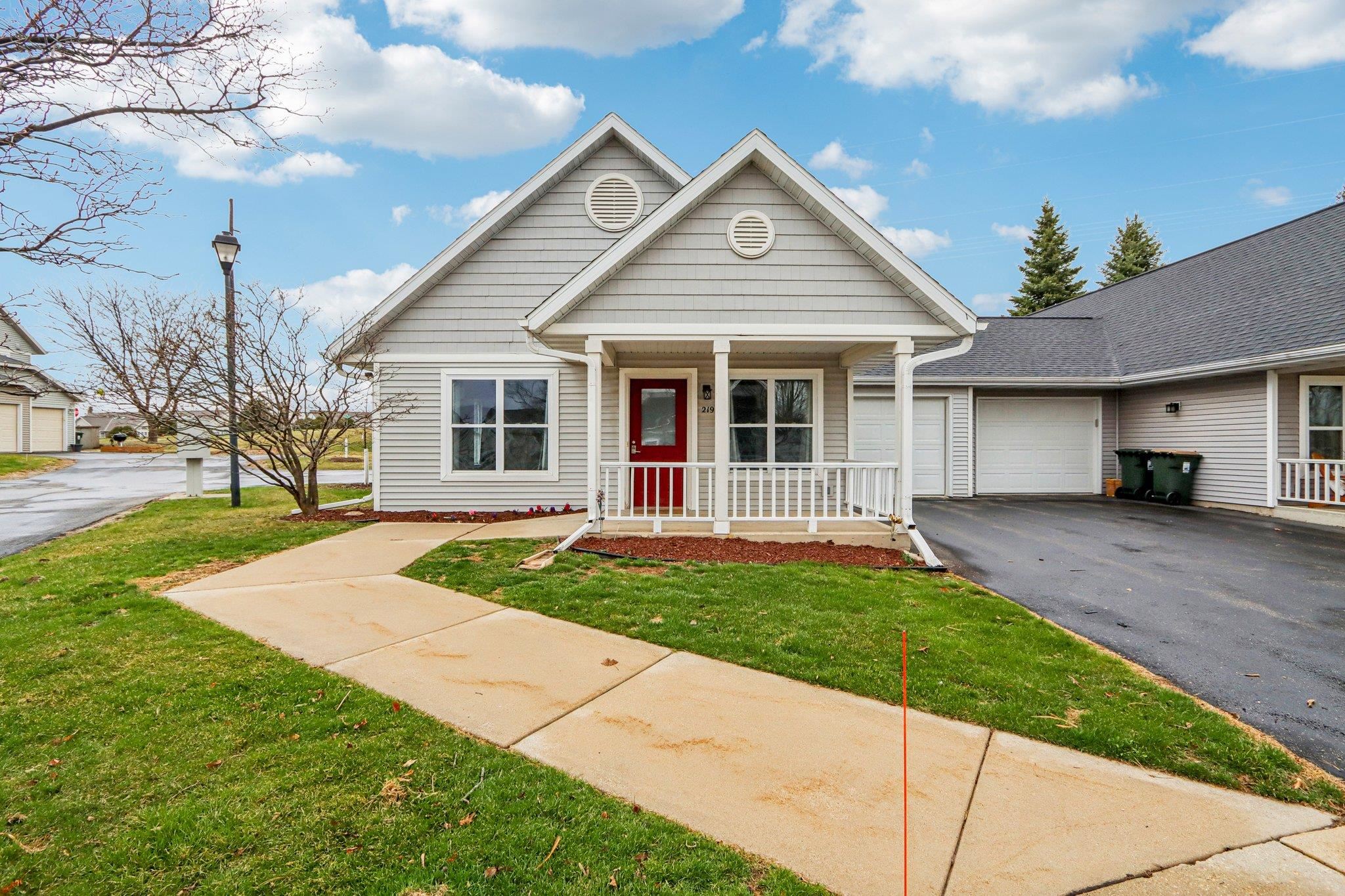 219 Larkspur Court Sun Prairie, WI 53590 - Photo 5 of 25