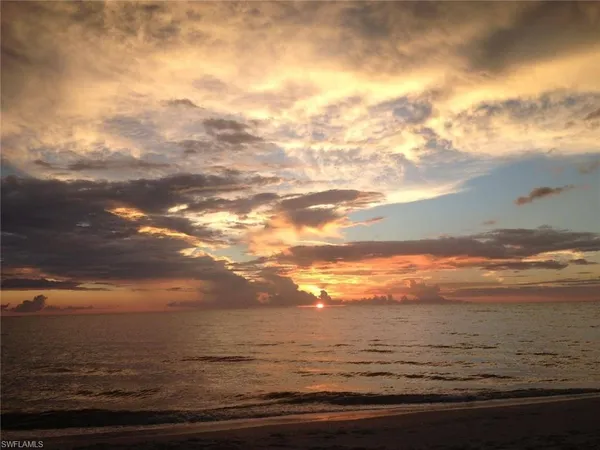 $895,000 | 6001 Pelican Bay Boulevard, Unit 503, Naples, FL 34108