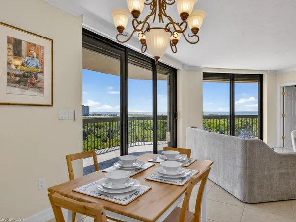 $895,000 | 6001 Pelican Bay Boulevard, Unit 503, Naples, FL 34108