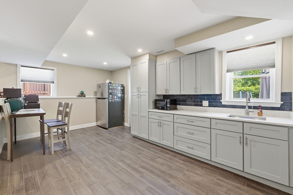 18 Tremont Street Billerica, MA 01821 - Photo 32 of 42