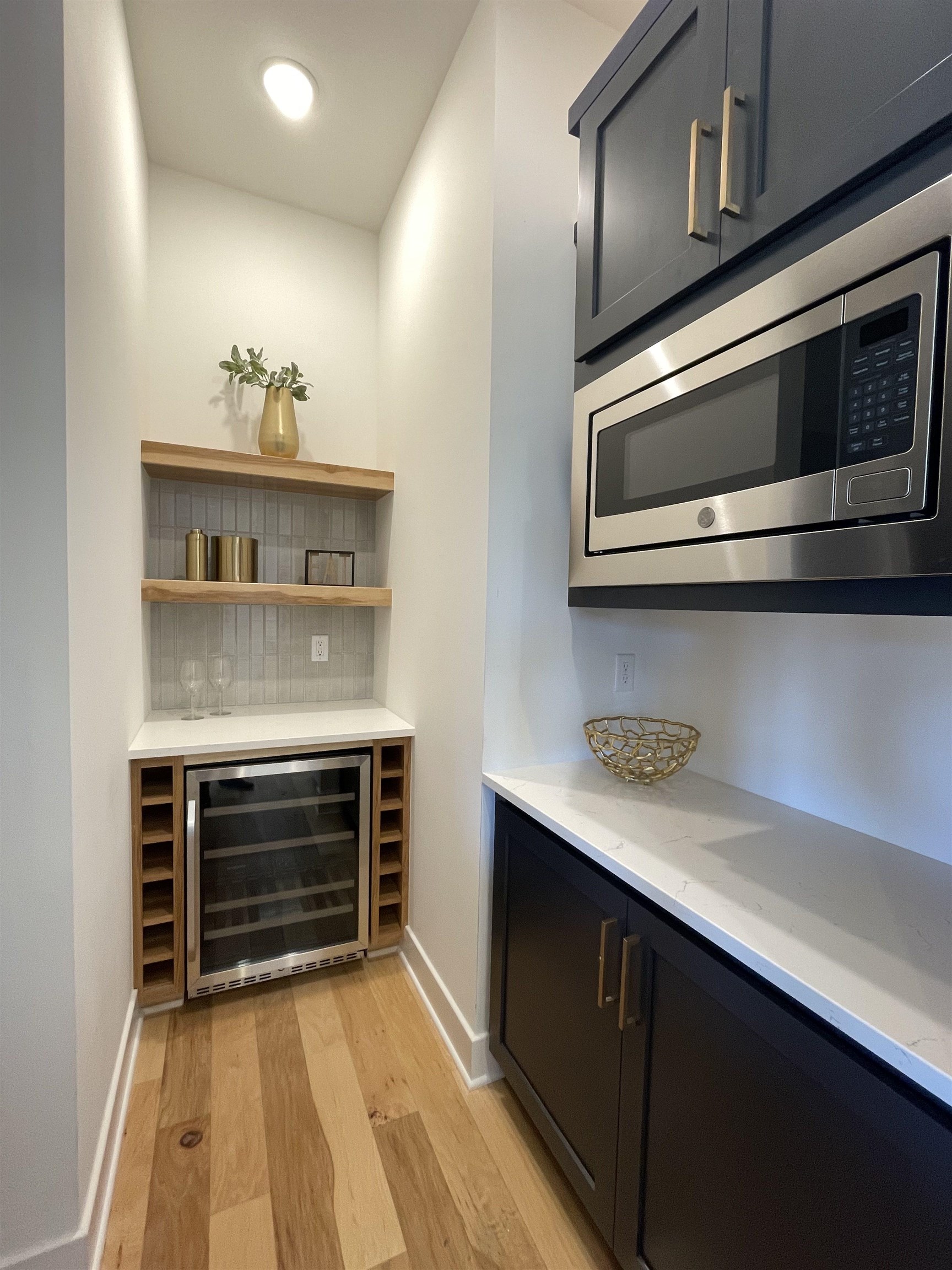 4502 North Cimarron Circle Wichita, KS 67205 - Photo 9 of 30