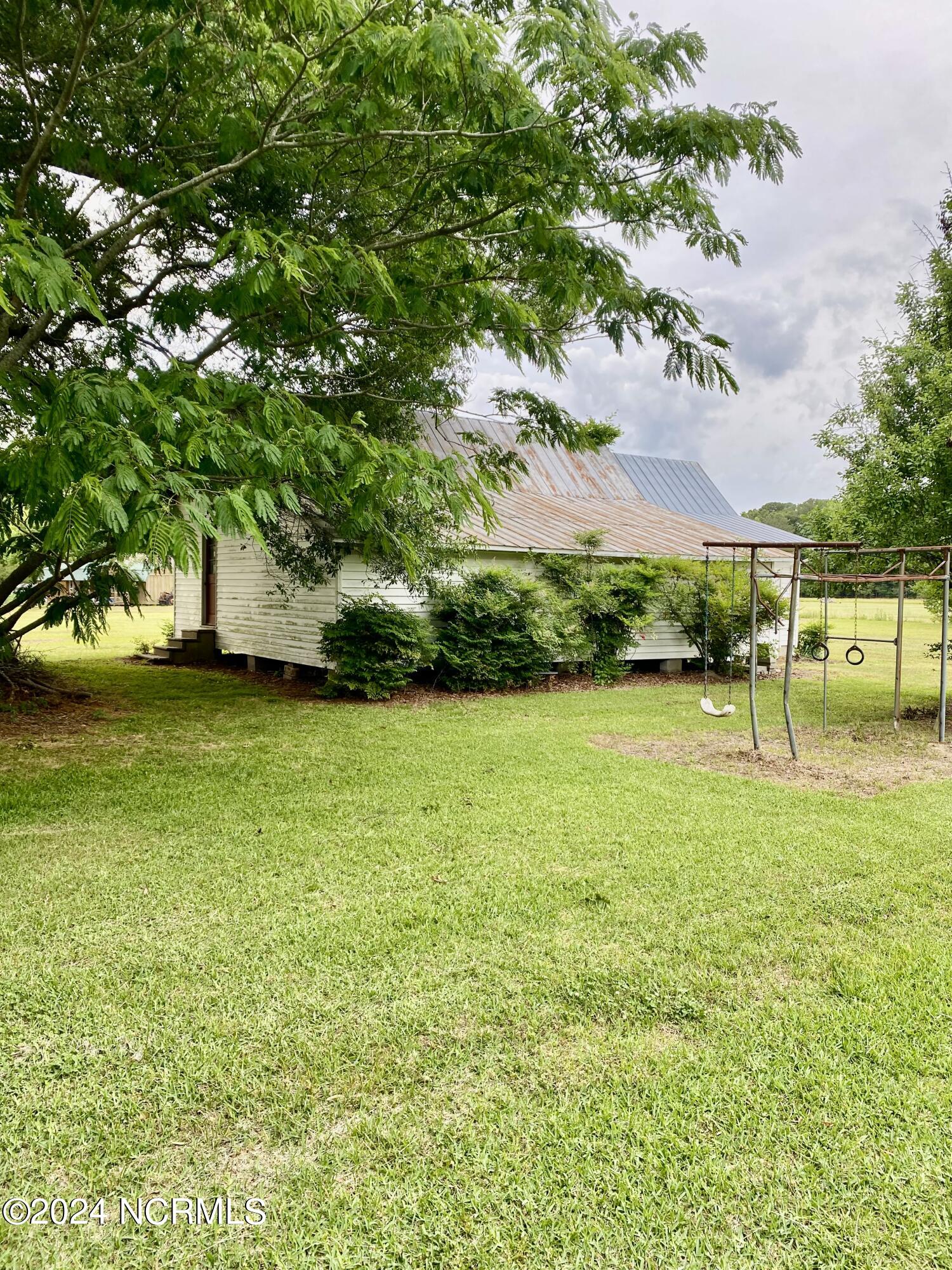 1687 Rams Horn Road Greenville, NC 27834 - Photo 20 of 26 Barn