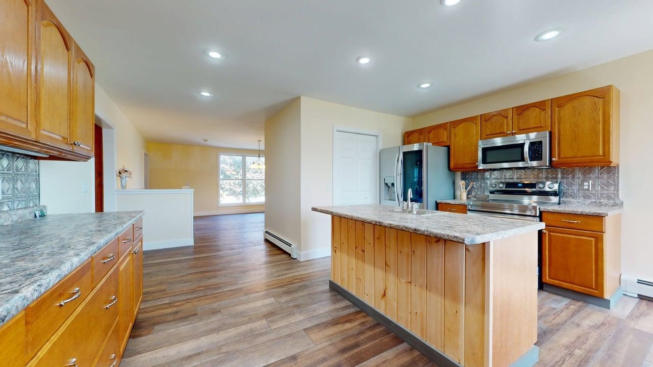 20 4th Street Swanton, VT 05488 - Photo 4 of 51