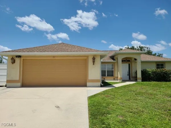 $2,250 | 101 Northwest 13th Street, Cape Coral, FL 33993