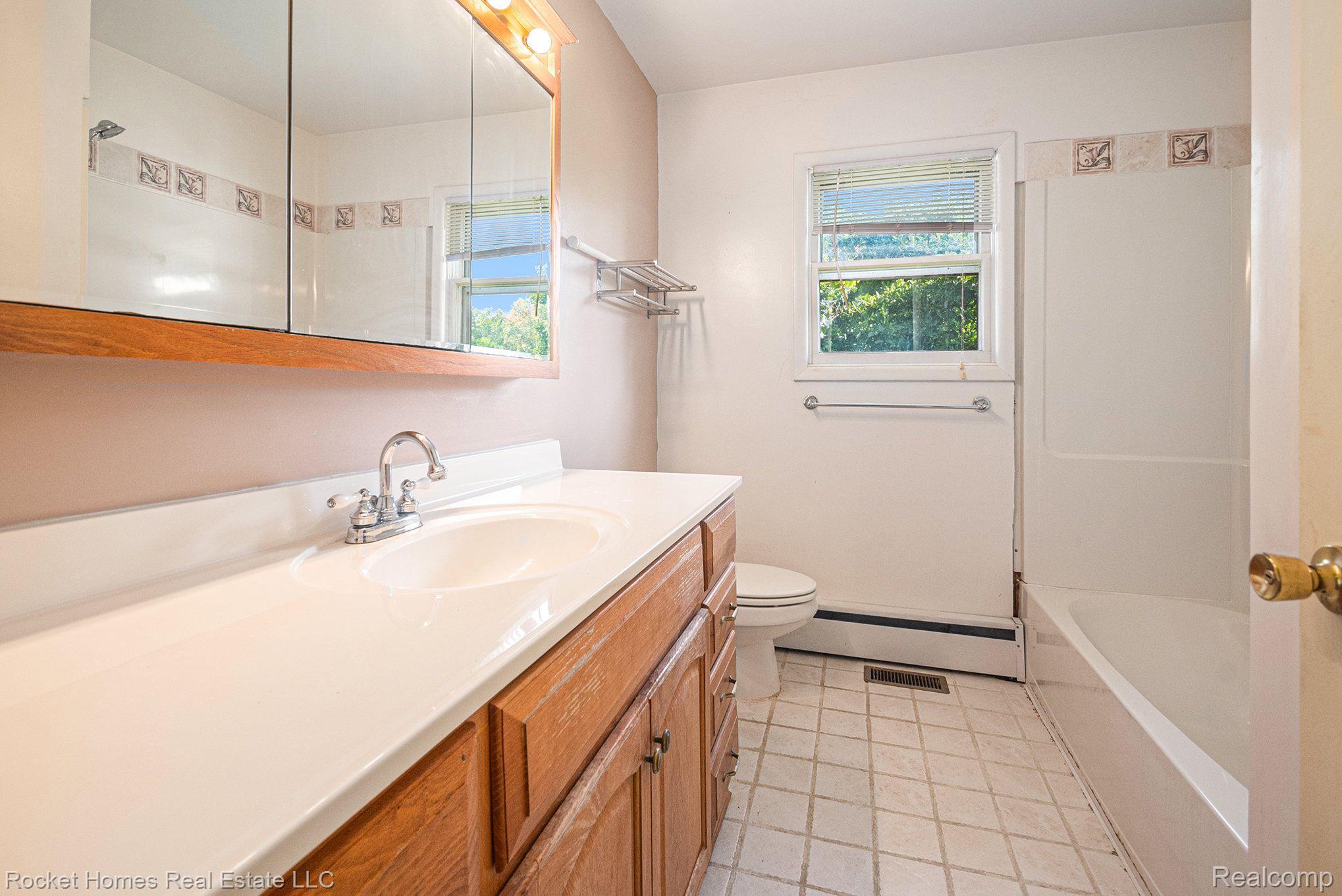 2739 Nadeau Road Monroe, MI 48162 - Photo 14 of 25