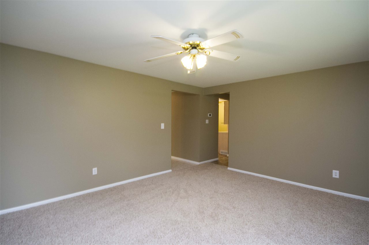 5108 Martinique Road Fort Wayne, IN 46815 - Photo 4 of 27 Gallery Image 4