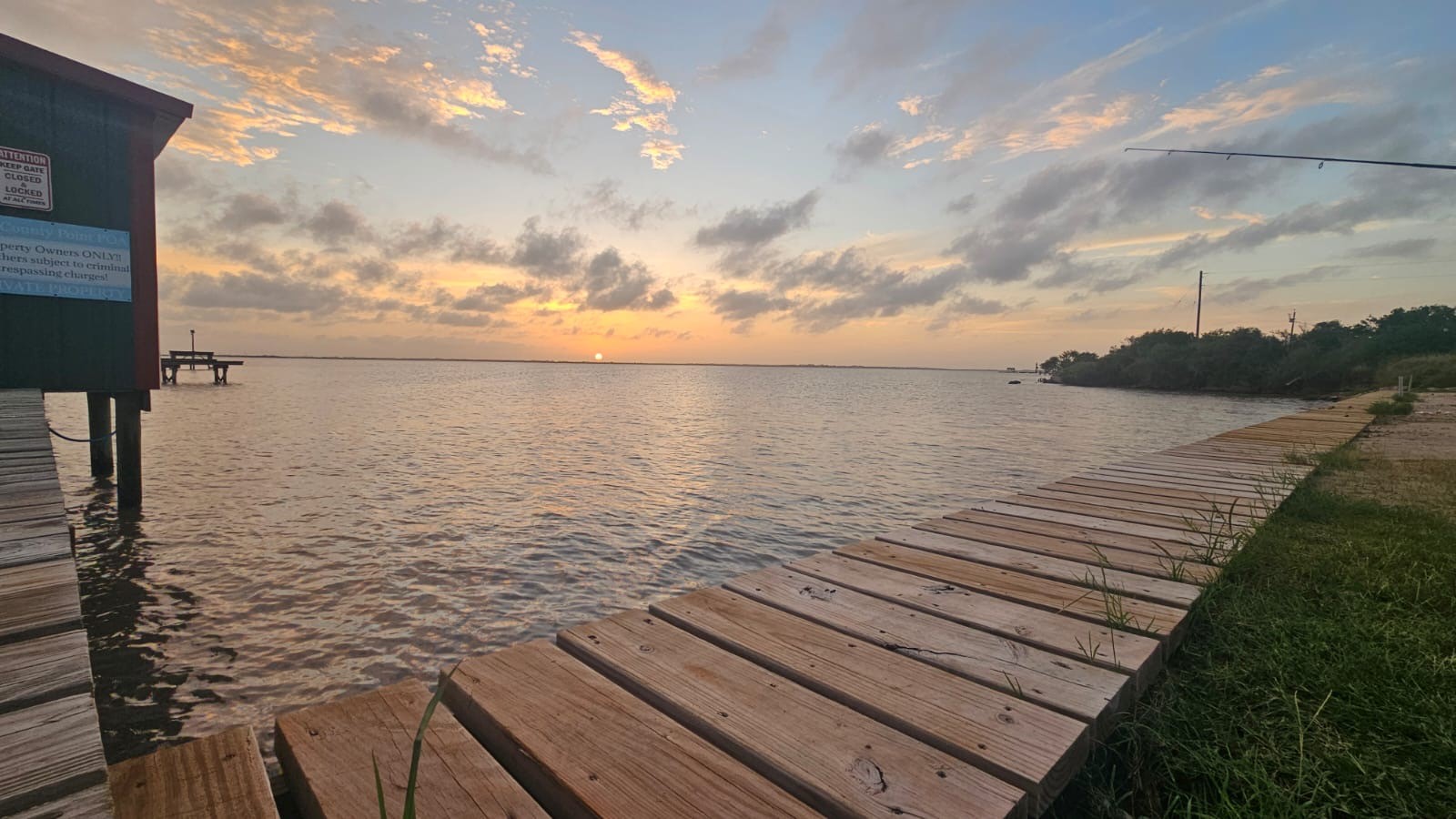 3582 County Road 476 Palacios, TX 77465 - Photo 27 of 31 a view of an ocean from a balcony