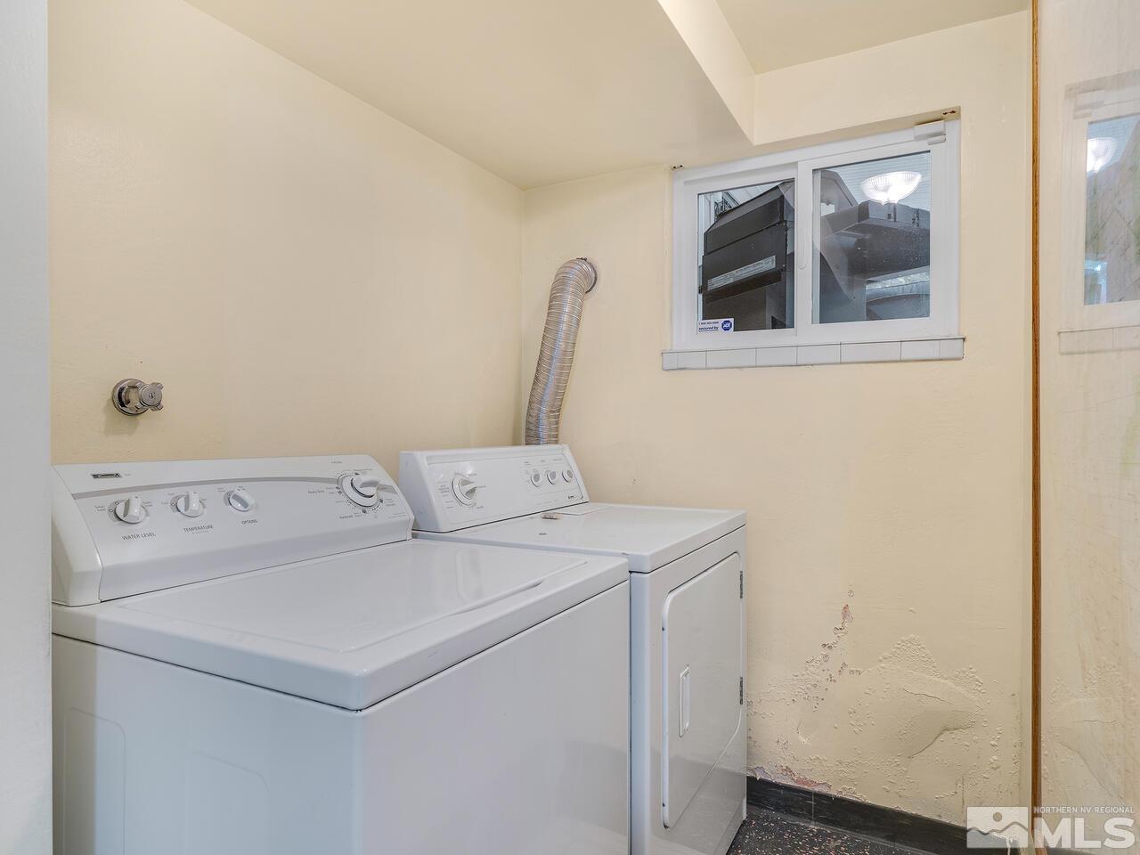 2125 Lakeside Drive Reno, NV 89509 - Photo 28 of 33 a utility room with dryer and washer