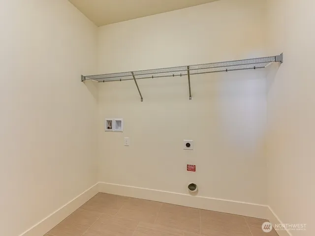 $989,000 | 11624 42nd Avenue South, Tukwila, WA 98168