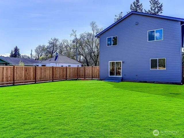 $989,000 | 11624 42nd Avenue South, Tukwila, WA 98168