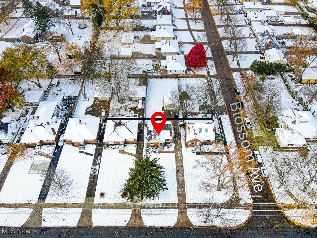 6794 York Road Cleveland, OH 44130 - Photo 9 of 45 aerial view featuring a residential view
