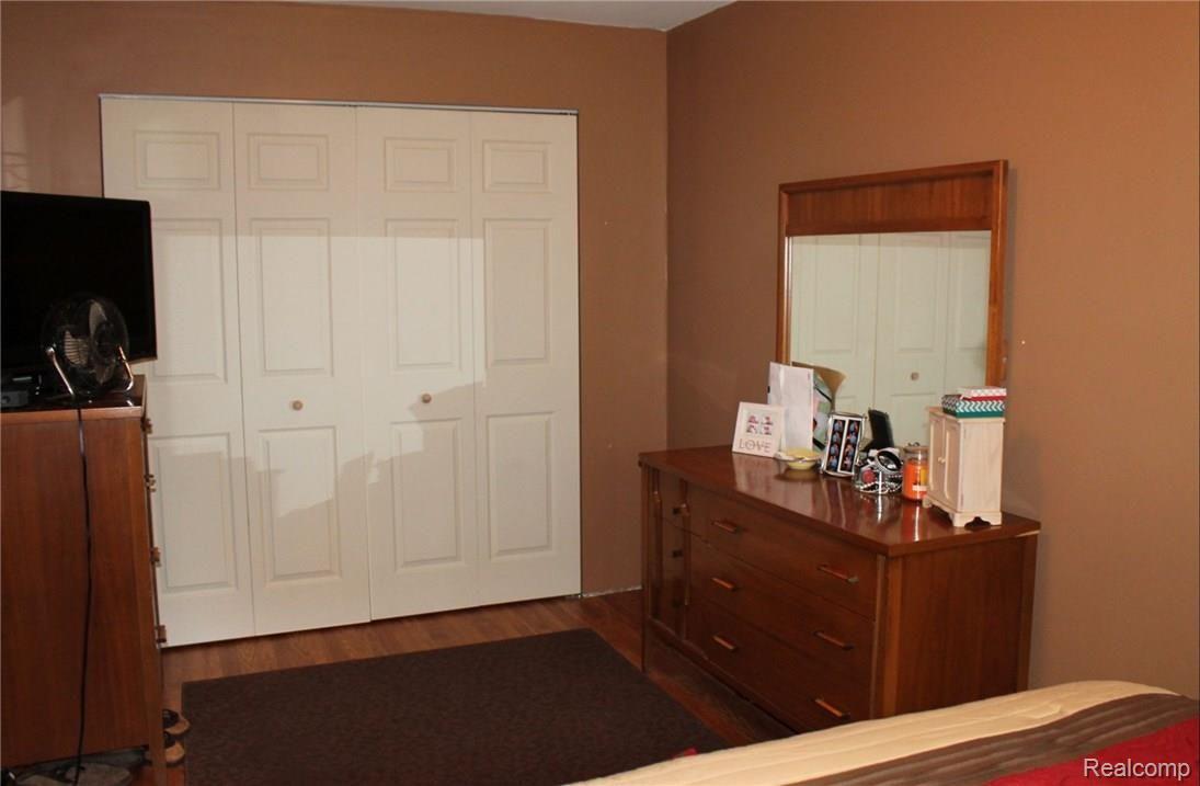 12502 Creek Road Carleton, MI 48117 - Photo 24 of 52 IMG_6469.JPG
