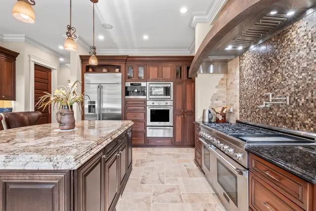 $1,650,000 | 17-w033 87th Street, Willowbrook, IL 60527