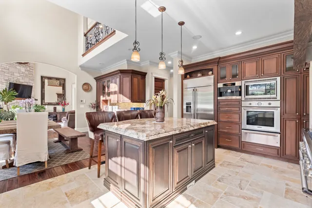 $1,650,000 | 17-w033 87th Street, Willowbrook, IL 60527