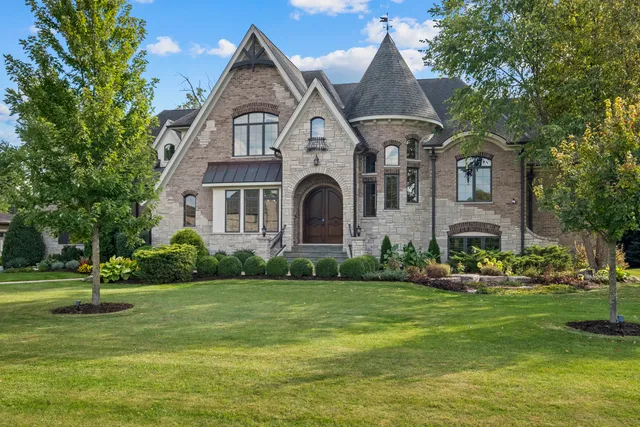 $1,650,000 | 17-w033 87th Street, Willowbrook, IL 60527