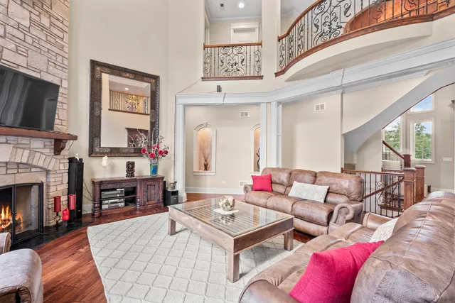 $1,650,000 | 17-w033 87th Street, Willowbrook, IL 60527