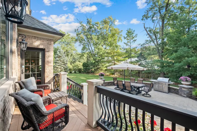 $1,650,000 | 17-w033 87th Street, Willowbrook, IL 60527