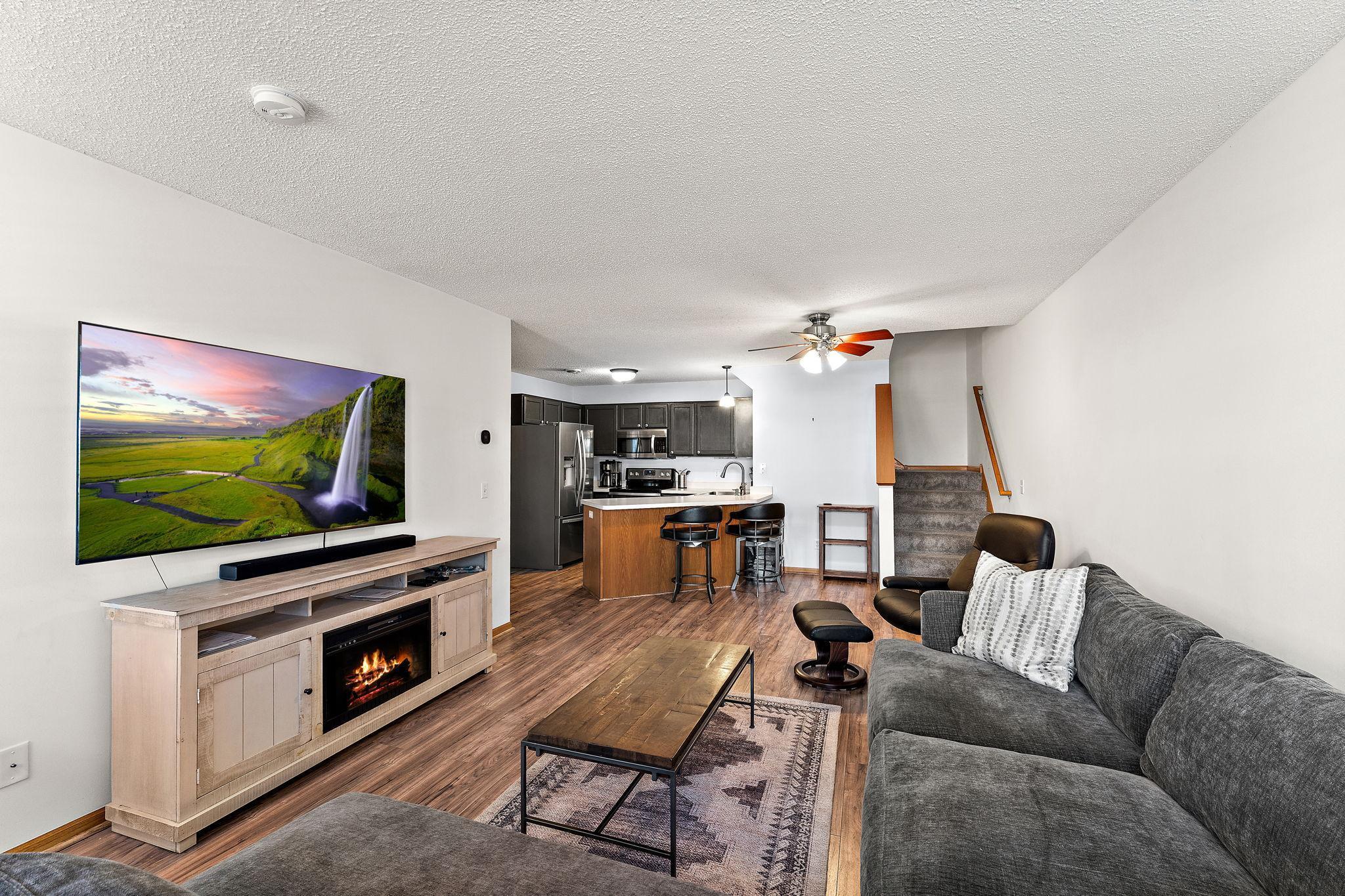 8663 Quarry Ridge Lane, Unit C Woodbury, MN 55125 - Photo 2 of 28