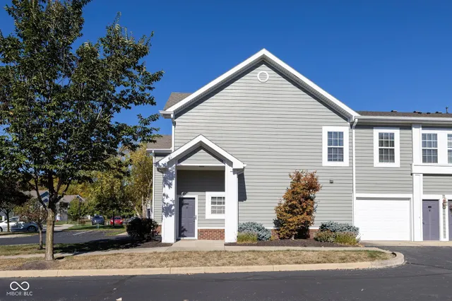 $225,000 | 1080 Falcon Ridge, Carmel, IN 46280