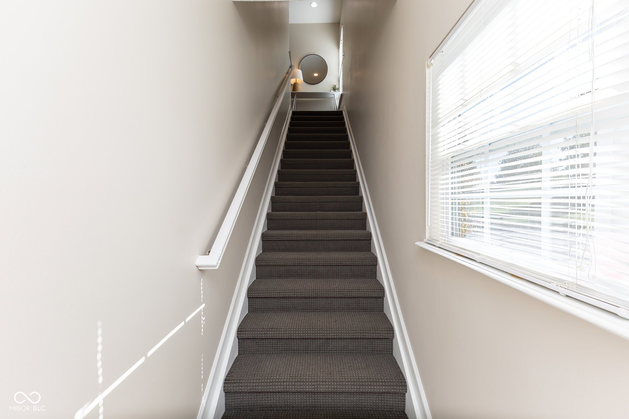 1080 Falcon Ridge Carmel, IN 46280 - Photo 4 of 29