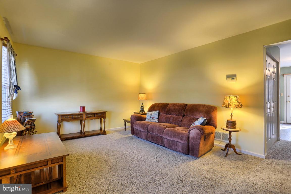 415 Crosswinds Drive Lititz, PA 17543 - Photo 5 of 21 Gallery Image 5